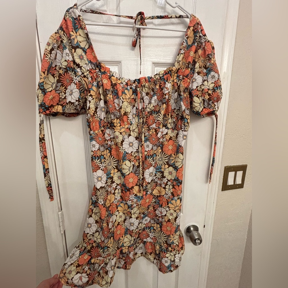 Floral Puff-Sleeve Off-Shoulder Top in Orange Multi